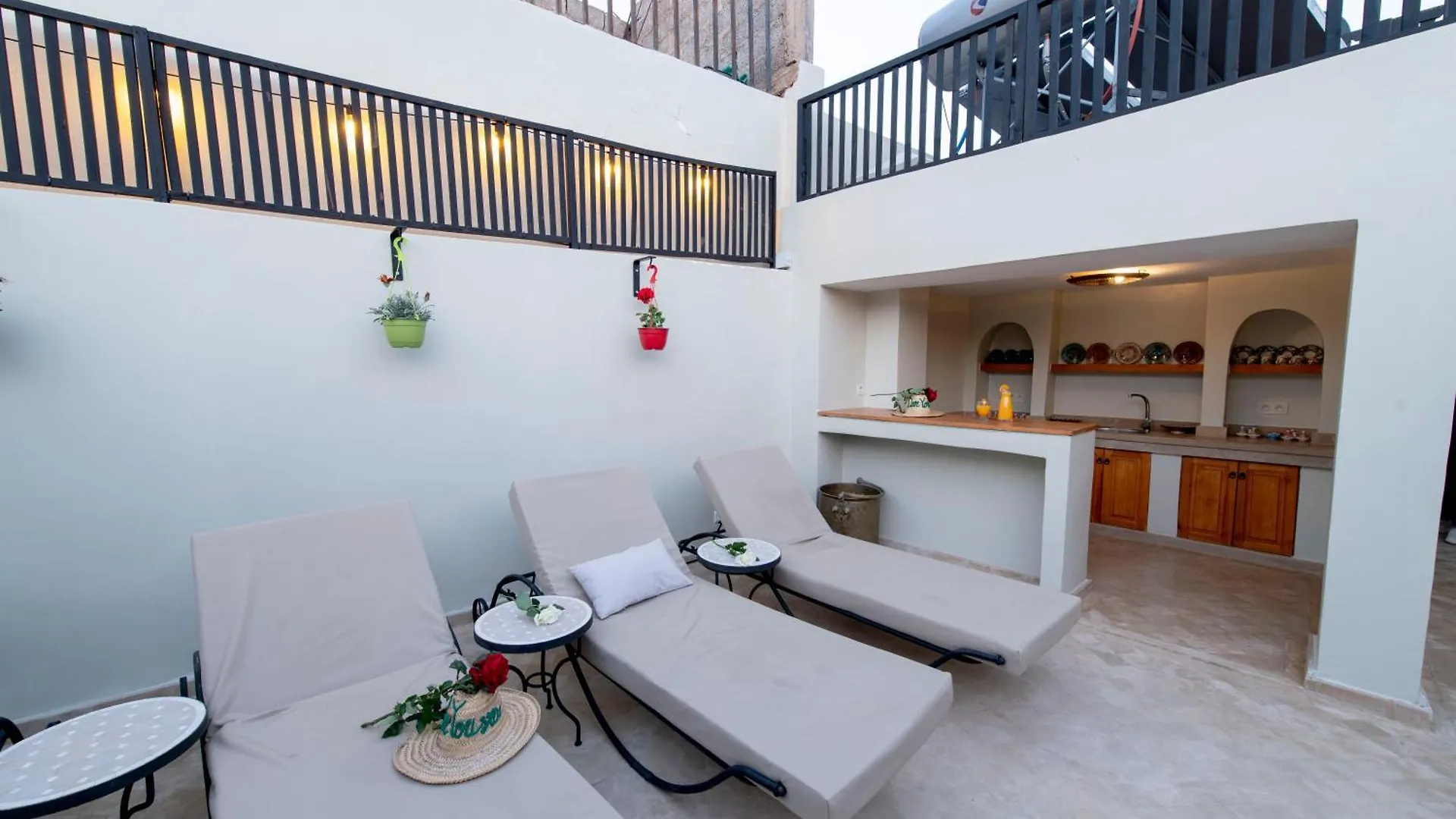 Riad Dar Yousra Marrakesh 0*,
